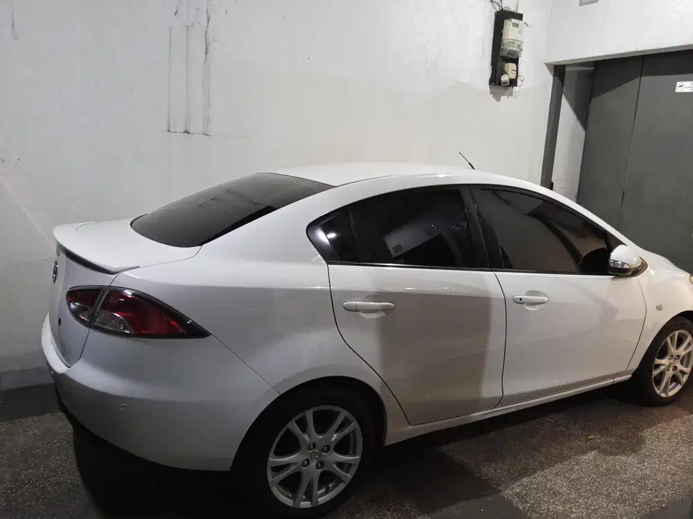 Mazda 2 2010 Bensin