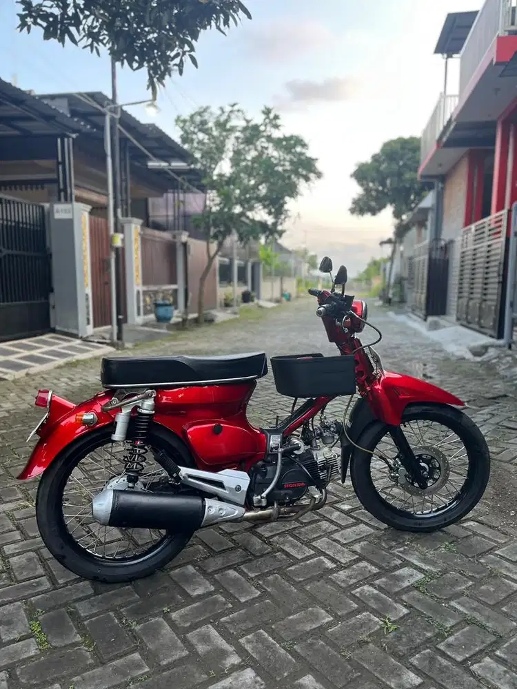 Honda C70 Touring Astrea Prima Grand