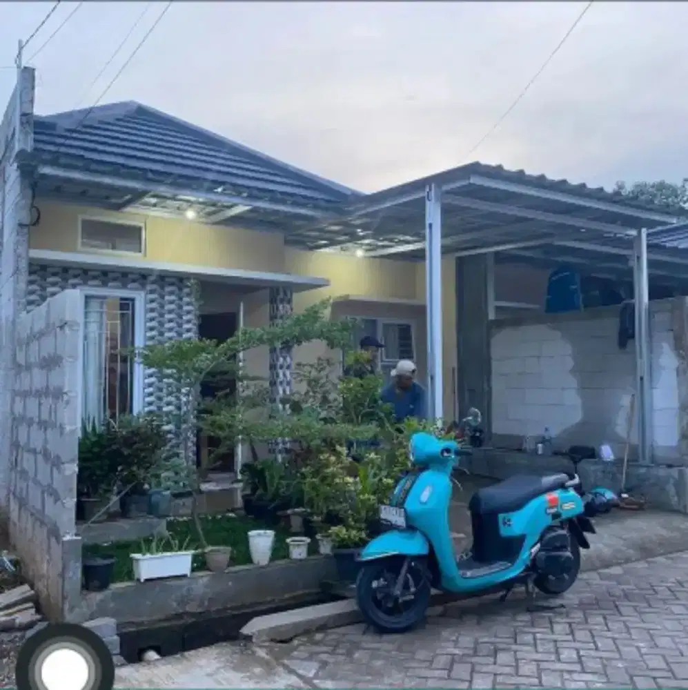 Kanopi baja ringan