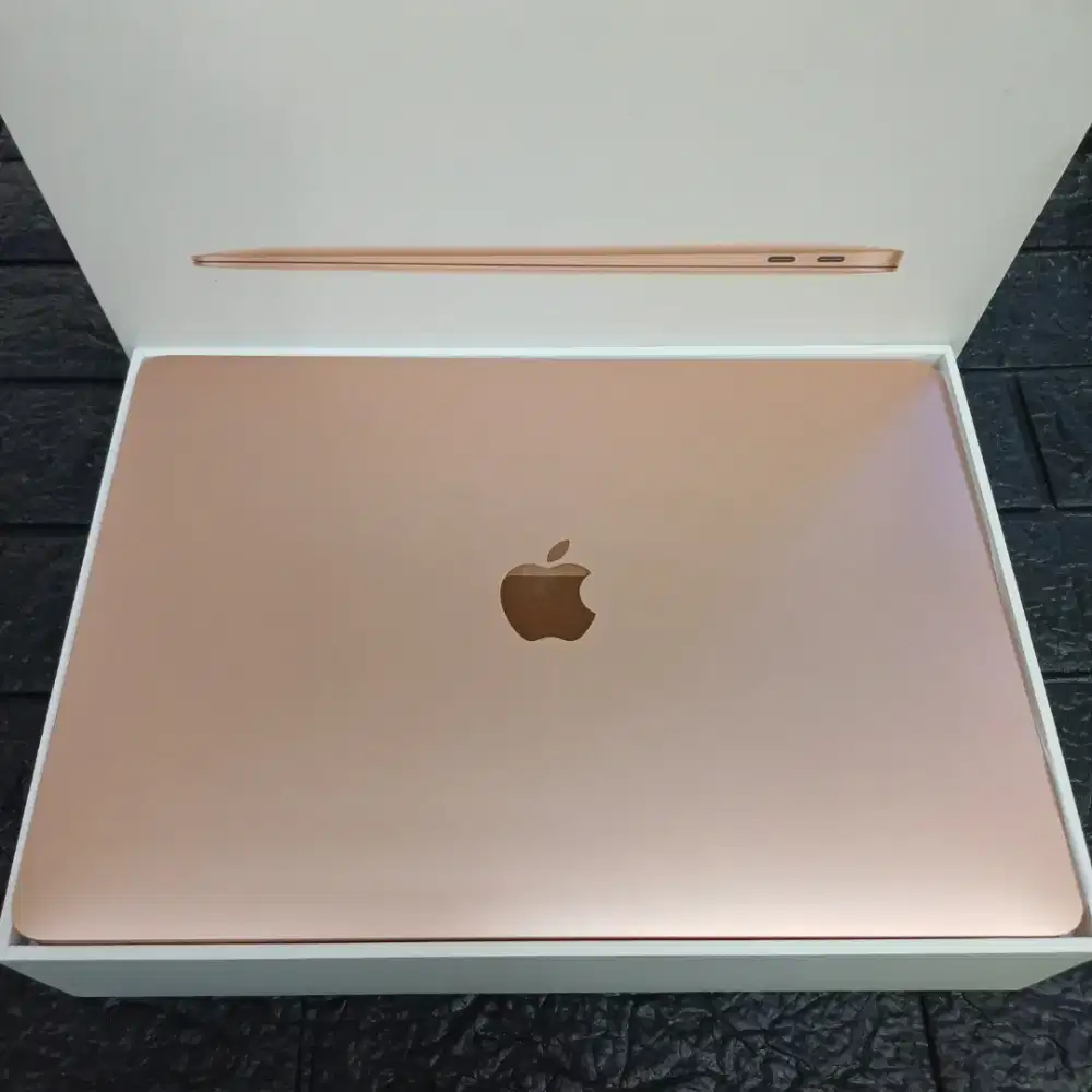 MacBook Air M1 Resmi Ibox Ram 8 Ssd 256 GB  Batrei 88%Original ibox