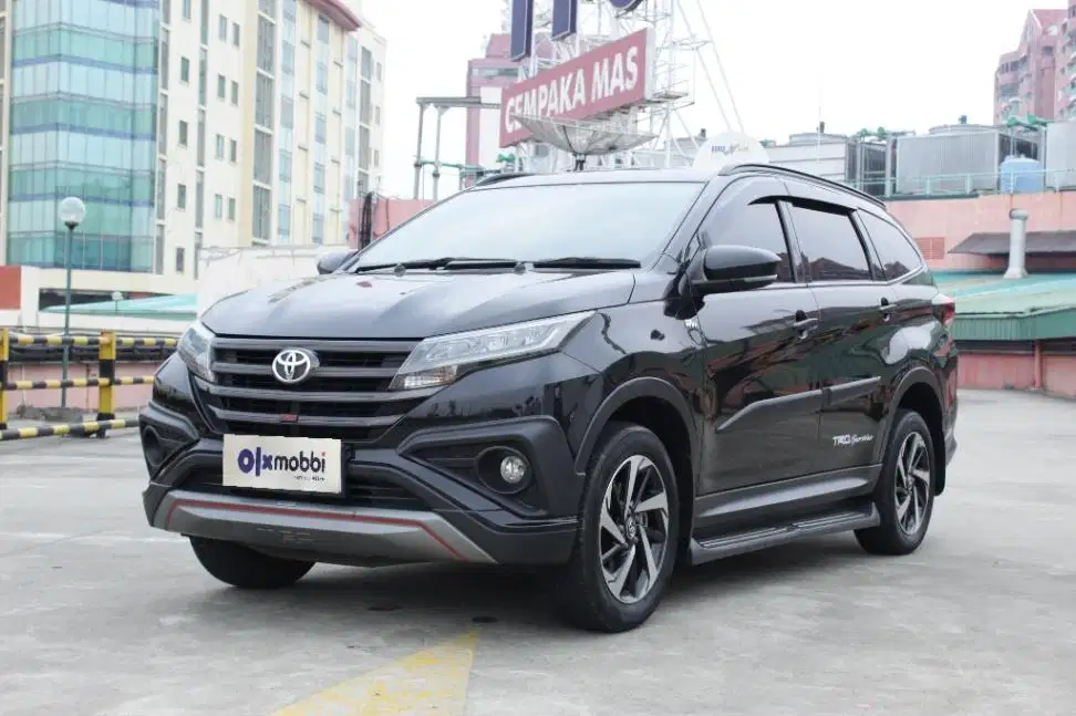 TDP 10JT Toyota Rush 1.5 S Bensin-AT Hitam 2020