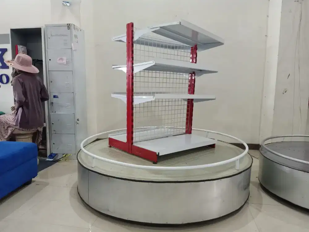 Display promo putar jumbo