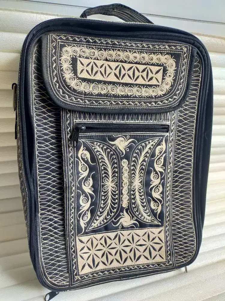 Tas laptop antik