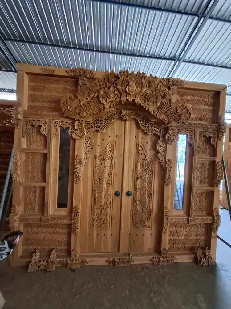 gebyok 300x270 ukiran tidak tembus samping kaca