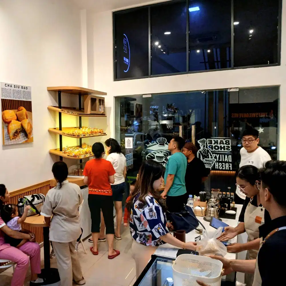 Lowongan untuk Barista kopi, Senior Baker, Helper Kitchen