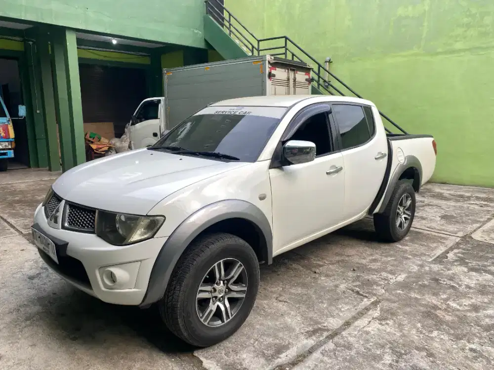 Strada Triton GLS 4x4 2013