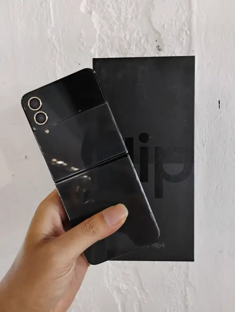 samsung Z flip 4 8/256 black mulus
