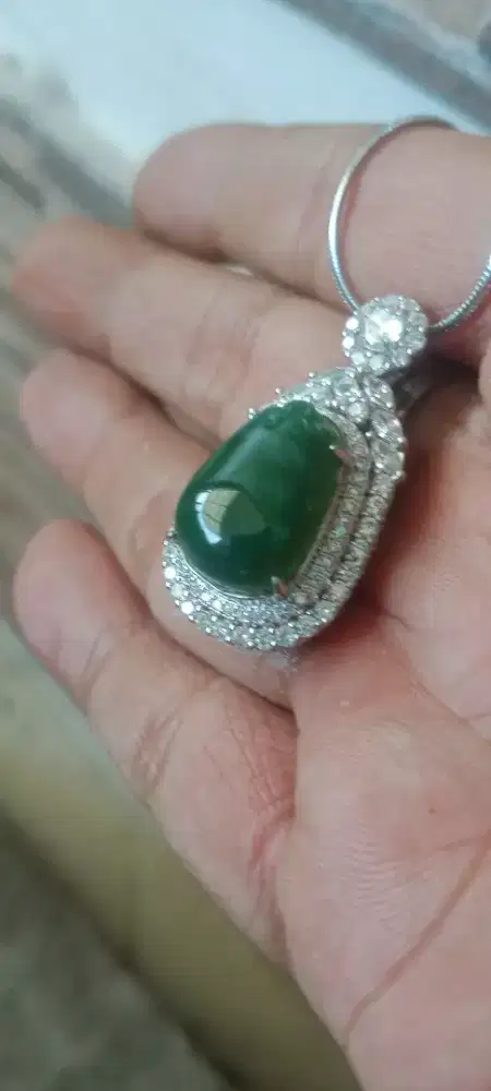 Jadeite jade giok Burma type A
