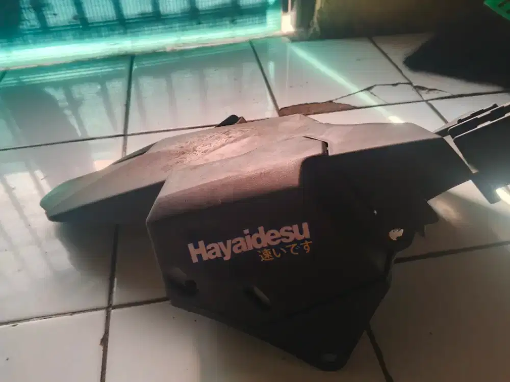 Hugger airblade ( spakbor kolong Vario 125)