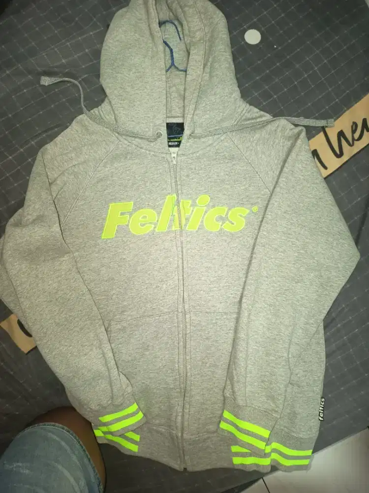 Preloved Jaket Anak Sekolah Jaket Gaya kondisi 100% Mulus