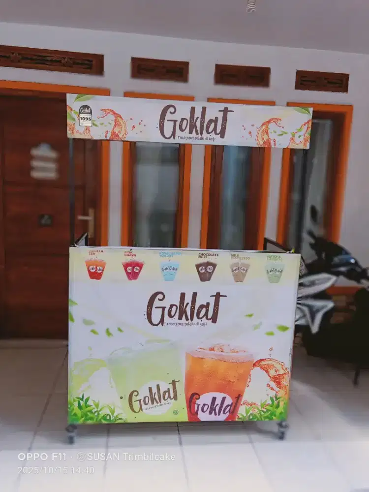 Meja full besi bekas