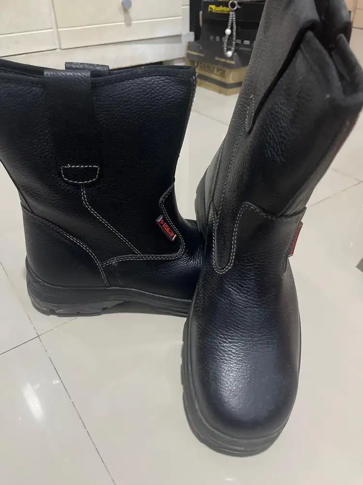 Safety shoes merk oscar size 42