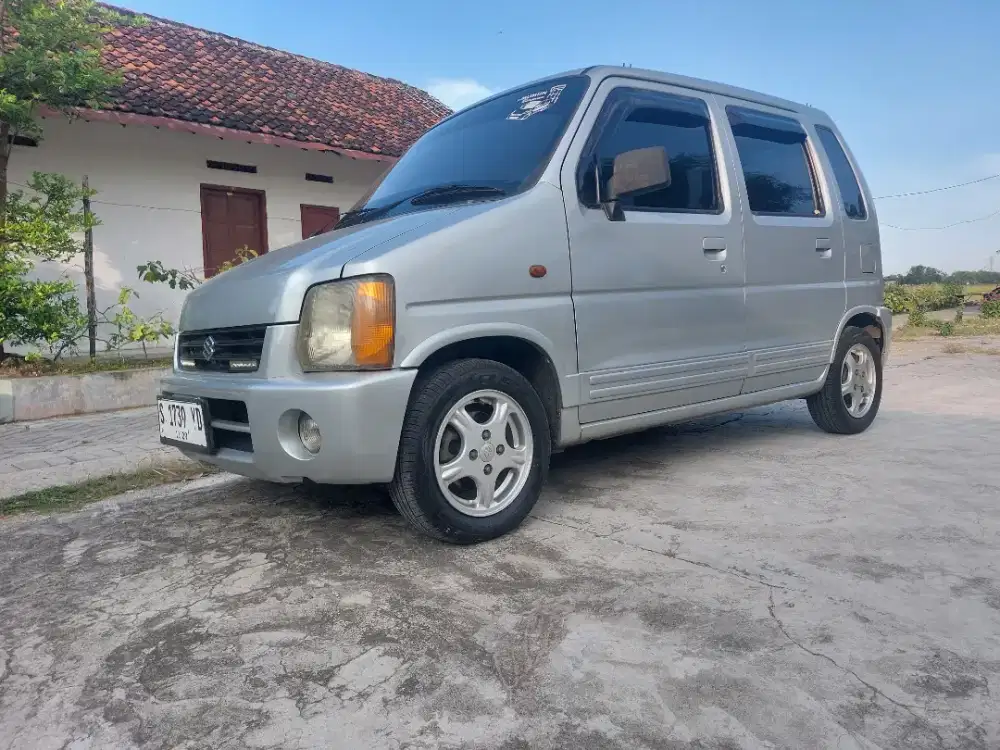 Jual cepat karimun kotak thn 2000 bu