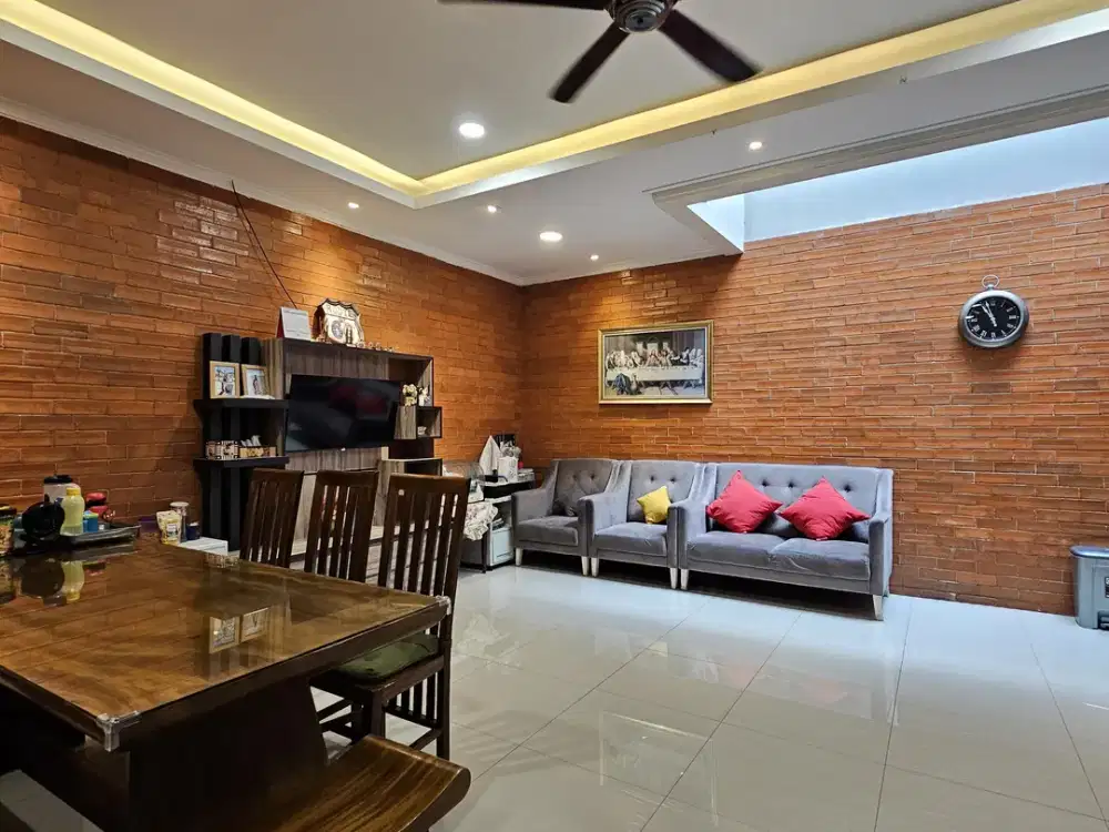 Rumah di Cluster Bohemia Village Gading Serpong Sudah Full Renovasi 2 Lantai Siap Huni Selangkah ke Mall SMS dan Sekolah Swasta Favorit