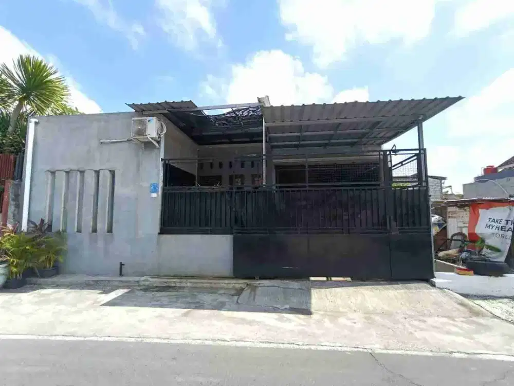 Rumah Bagus Terawat dii Banyuanyar Banjarsari Solo