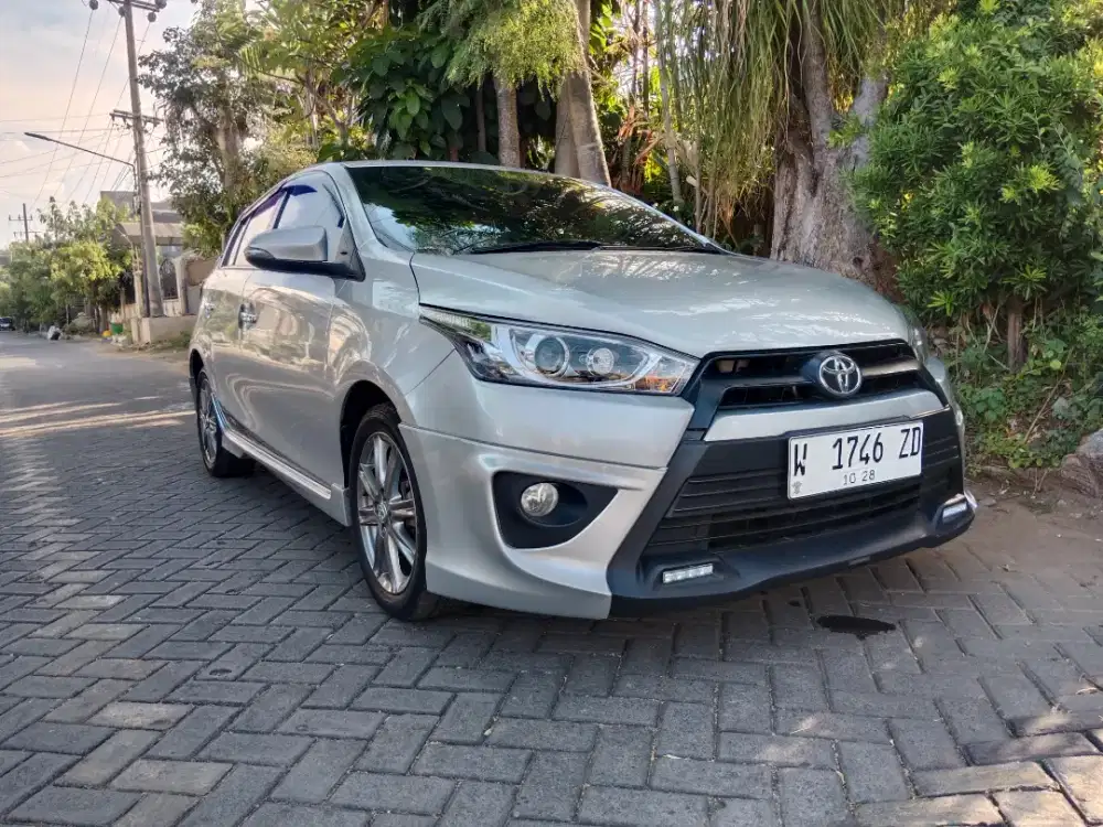 Toyota Yaris S 1.5 MANUAL th 2015