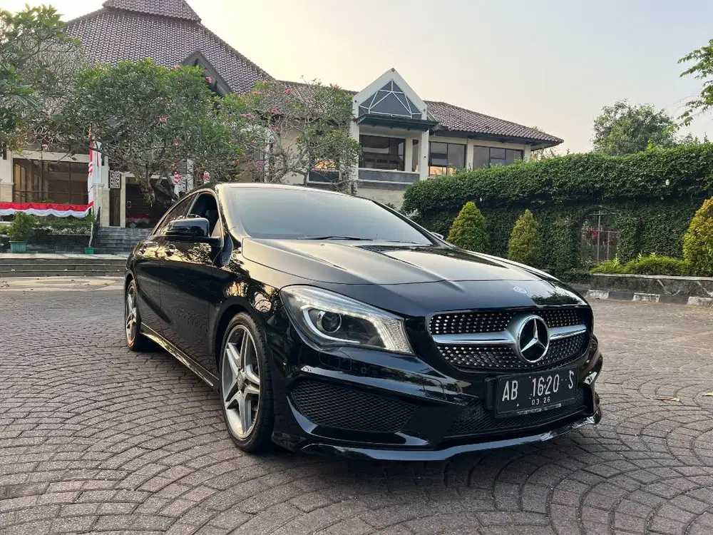 Mercedez benz CLA 200 AMG Automatic 2015