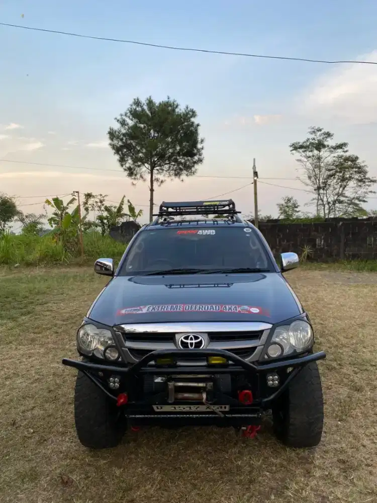 fortuner 4×4 bensin AT