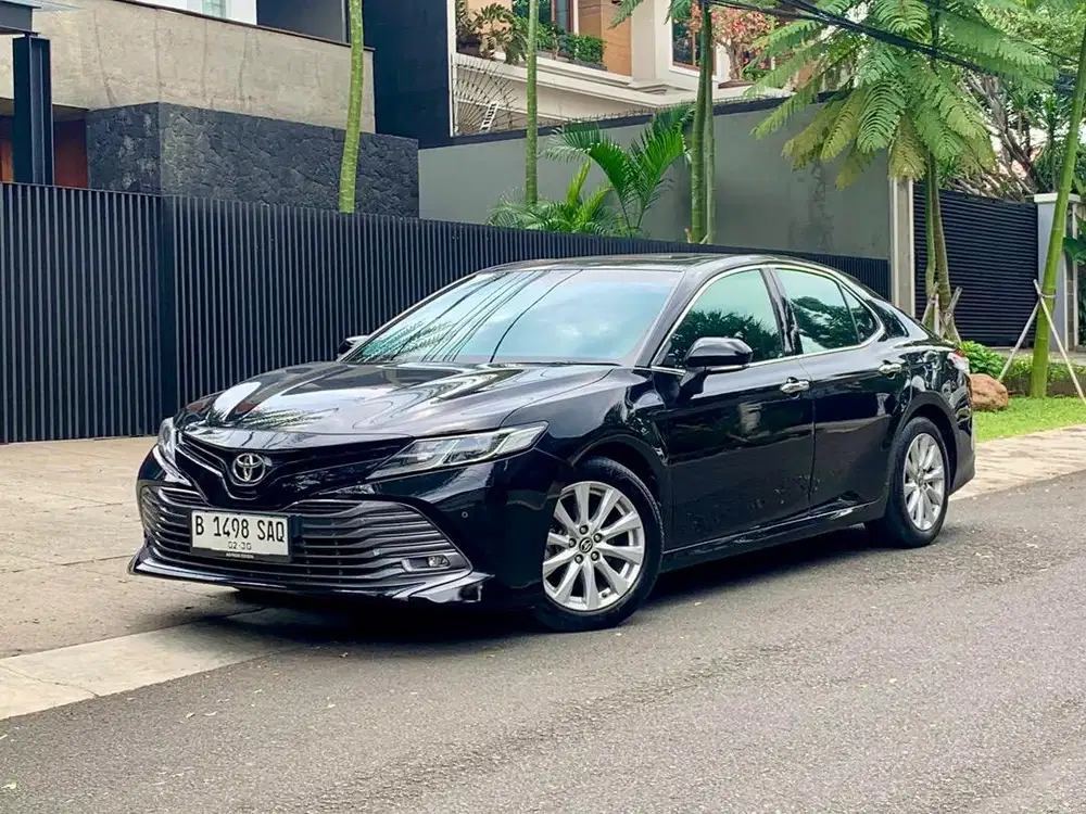 NEW CAMRY V 2.5 AT 2020 HITAM ISTIMEWA SIAP PAKAI LIKE NEW