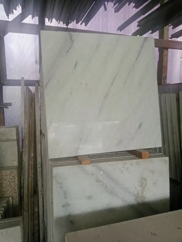 Marmer lampung 30×60 bekas ukuran pilih sendiri ready