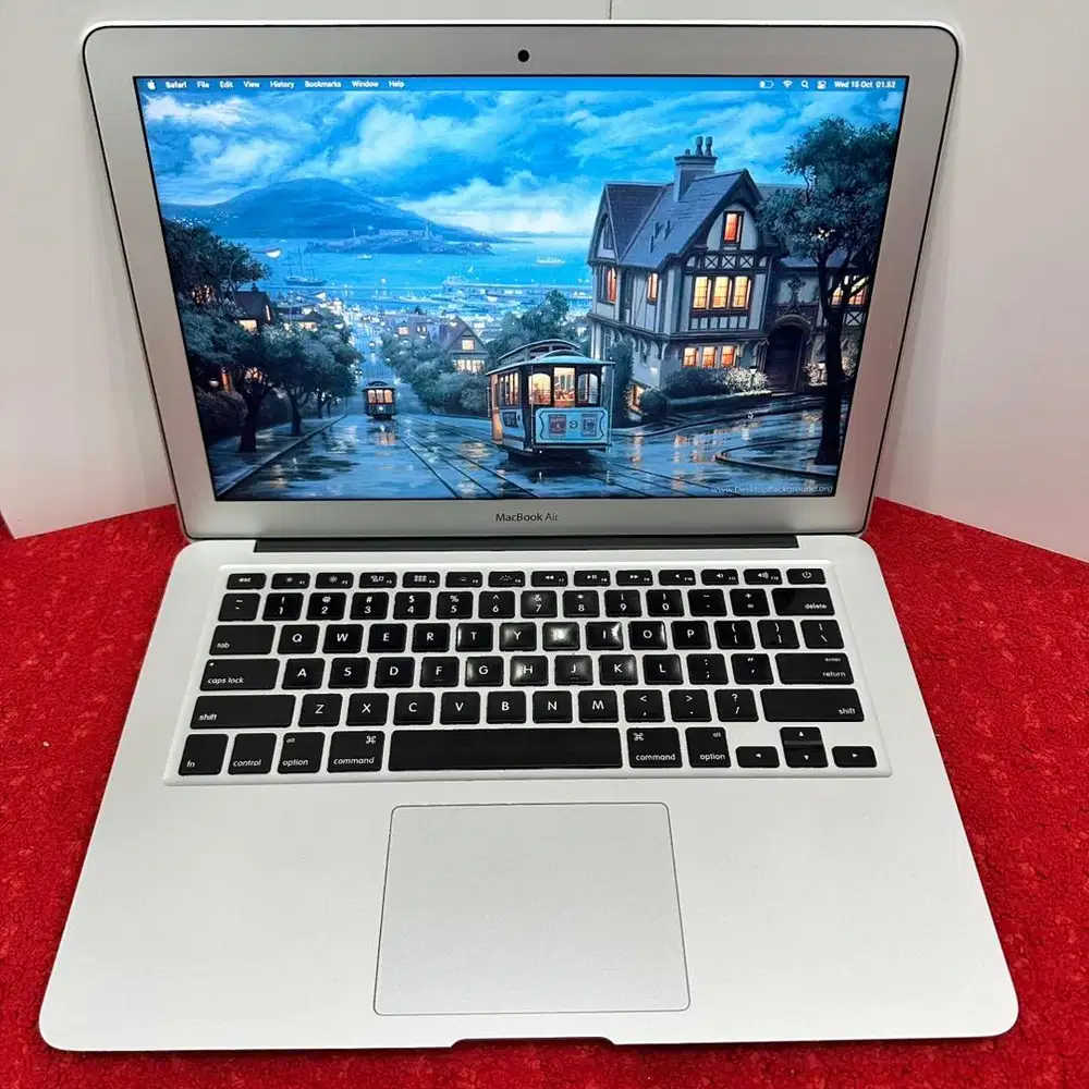 Macbook Air 13 inch, 2017 MQD42
