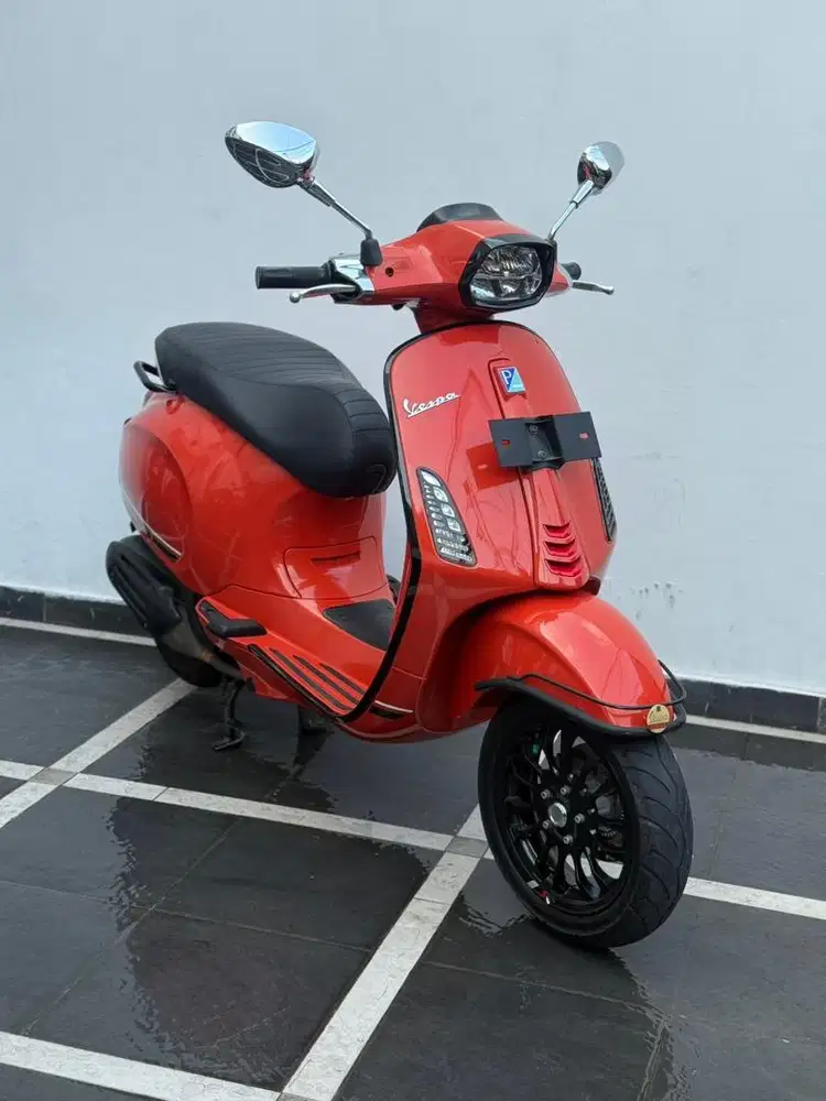 Vespa Sprint S 2022 (km 5rb perak)