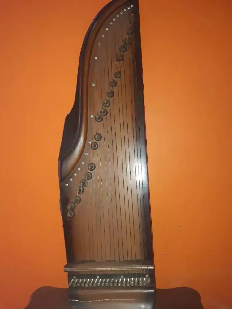 Di jual cepat kecapi sunda