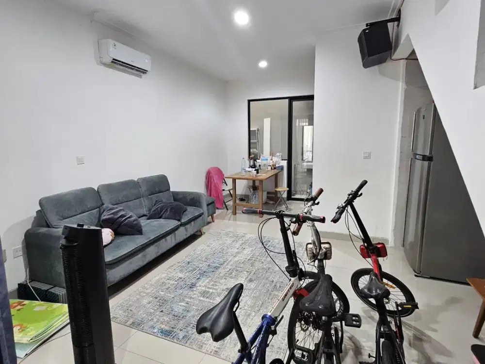 Dijual Rumah 2 Lantai di PIK2 Cluster Dallas LB.90m2 Harga Nego