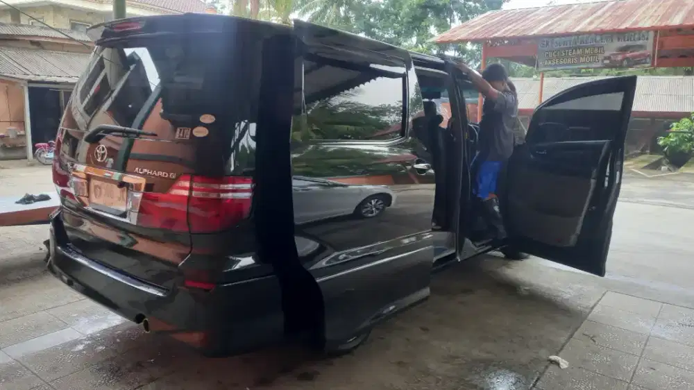Alphard thn 2006