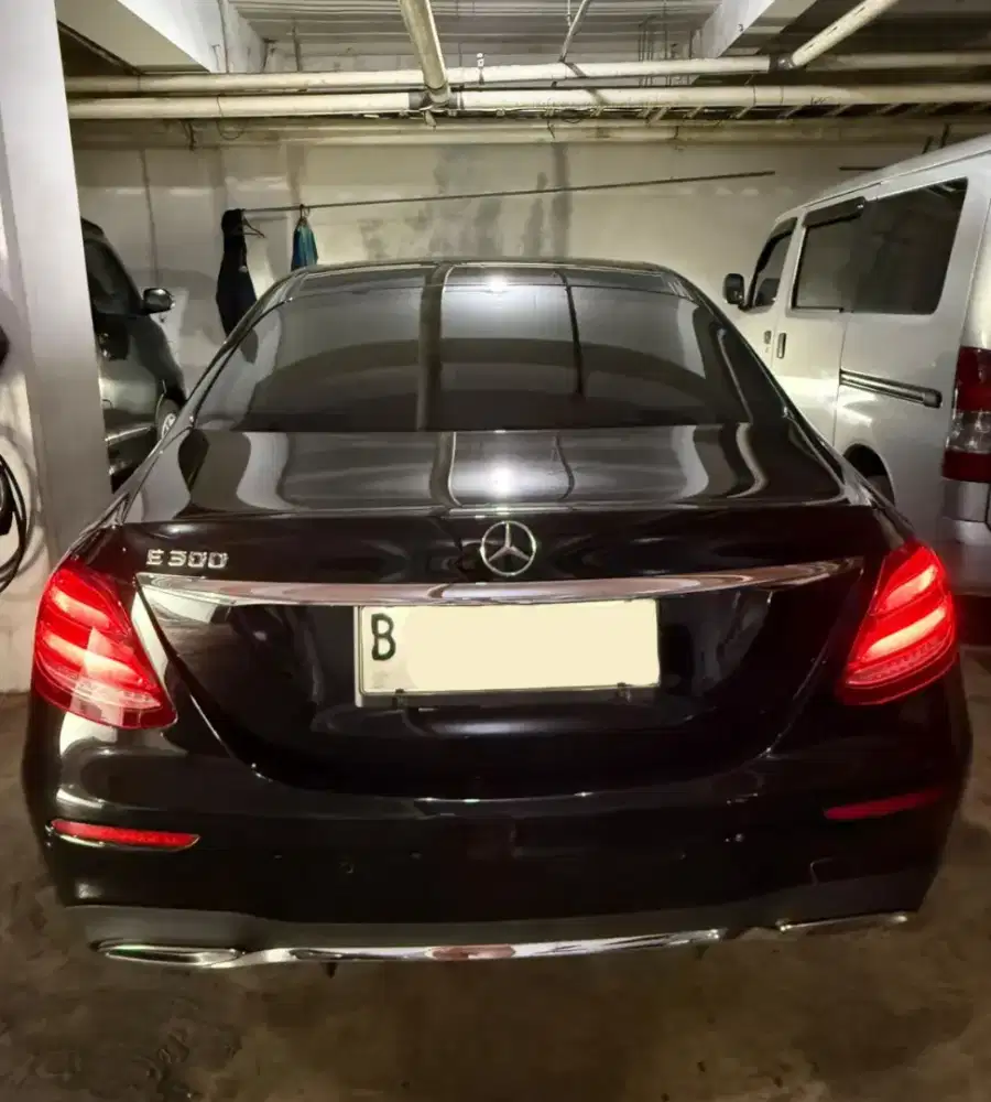 MURAH. Mercedes BENZ E300 AMG 2019 w213 avg 2018