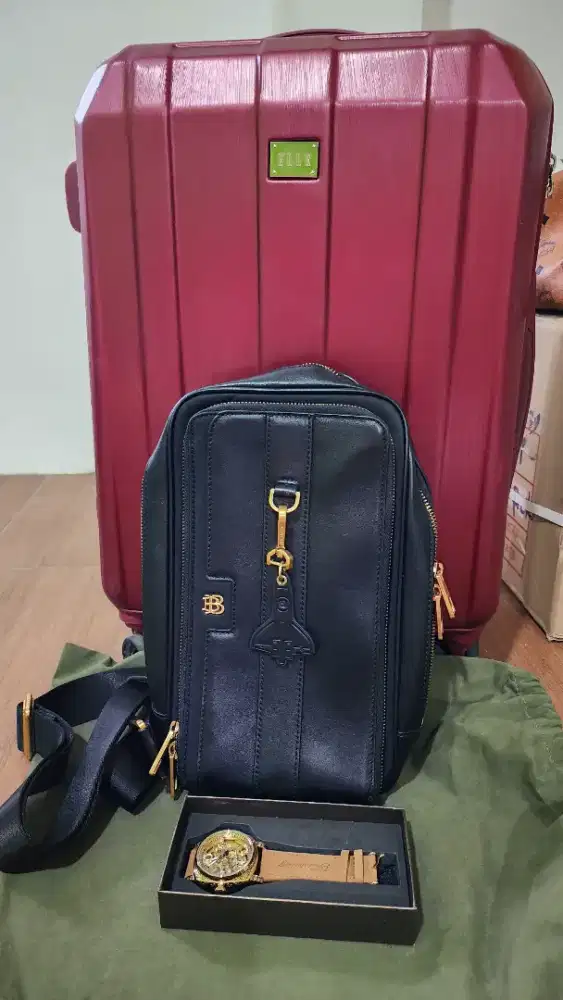 Jual cepat tas bonia ORIGINAL slempang depan.