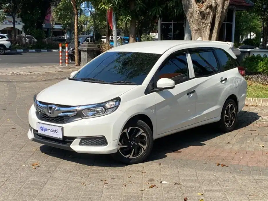 vPajak Panjang Honda Mobilio 1.5 S Bensin-MT 2021 Putih LQL