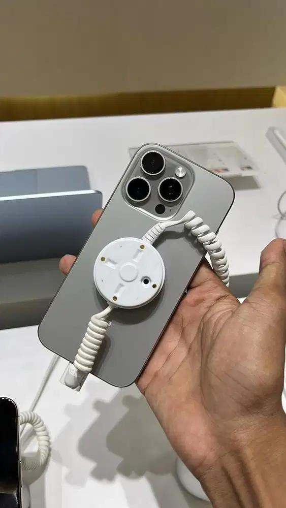 IPHONE 16 cicilan pakai home credit syarat ktp aja