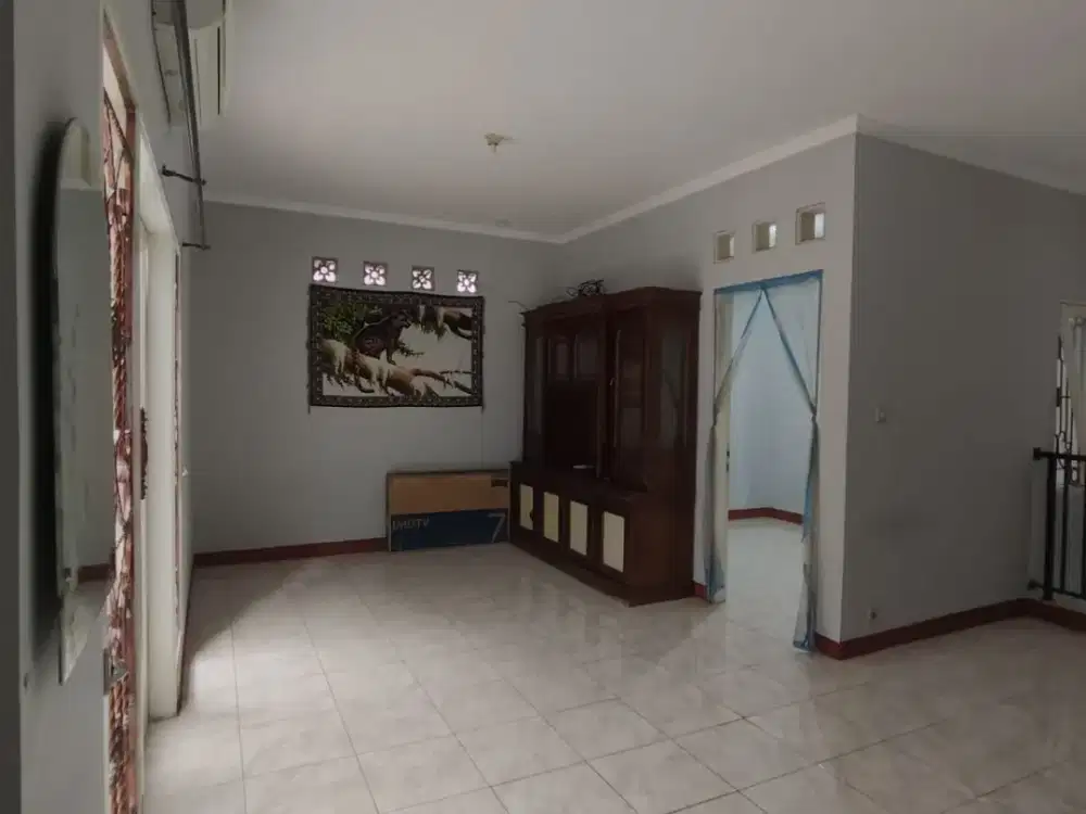 Rumah Bagus & Nyaman di Cluster Taman Sari, Harapan Indah Bekasi