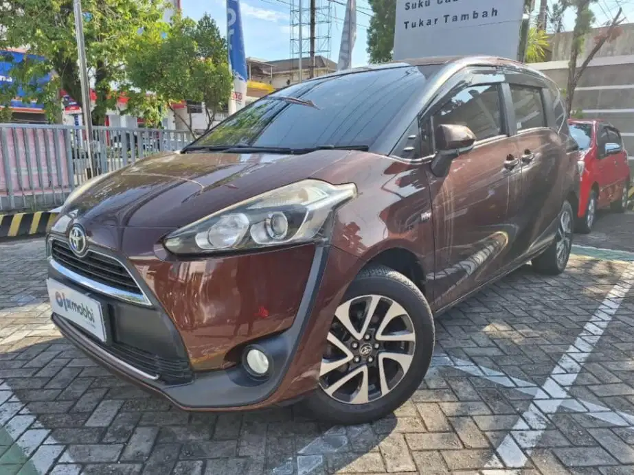DP MURAH TOYOTA SIENTA 1.5 V BENSIN AT 2016 KTZH