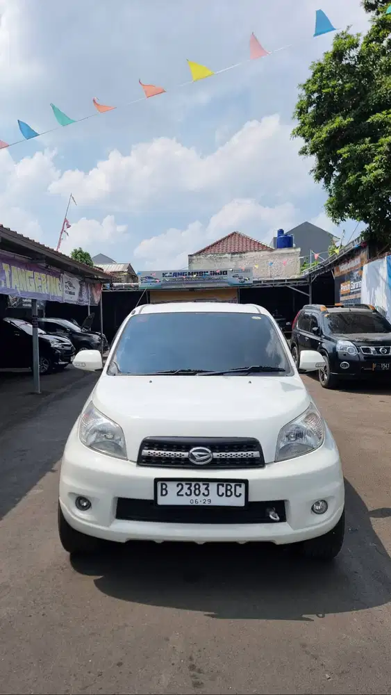 Terios TS Extra Matic 2014 Dp 3 Juta Promo
