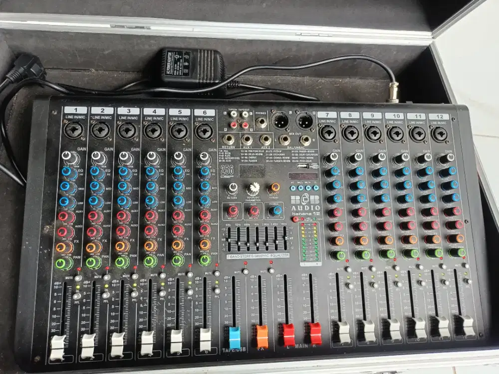 Di jual mixer BOB banan 12 cenel