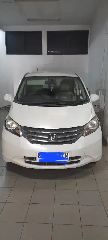 Jual honda freed 1.5E tahun 2009