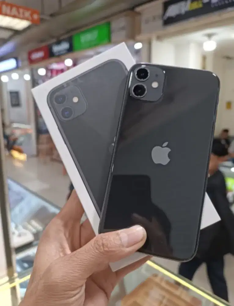 iPhone 11 64 GB iBox