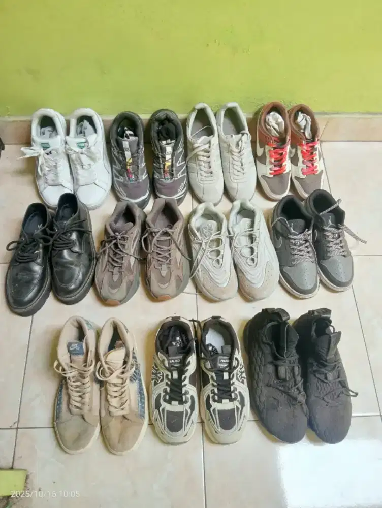 Sepatu 11 Item Karena mau Pulkam