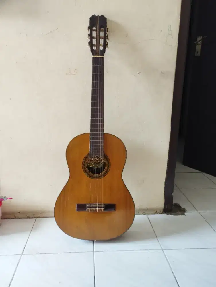 Gitar AKUSTIK jadul SAKURA