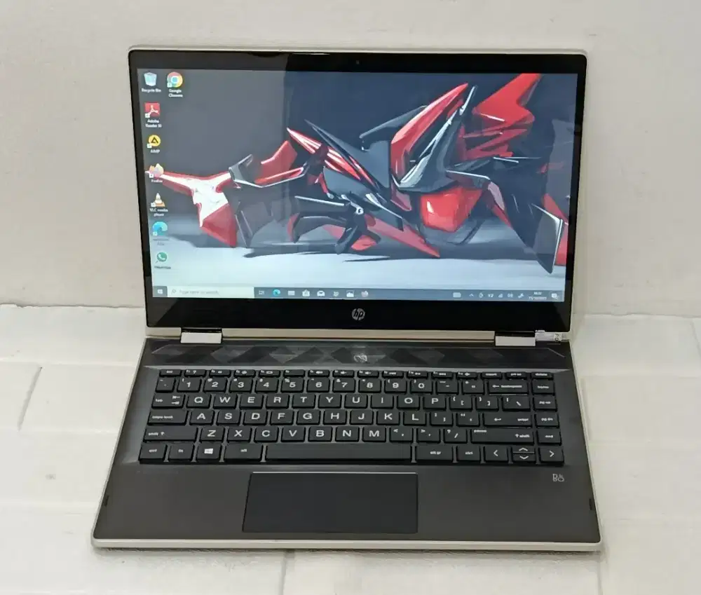 HP Pavilion x360 Touchscreen/ Core i3-8130U/Ram 8GB /SSD 256GB