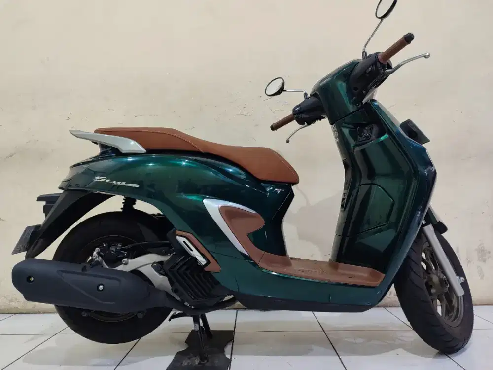 Stylo 160 ABS 2024 LIKE NEW mulus terawat siap pakai...