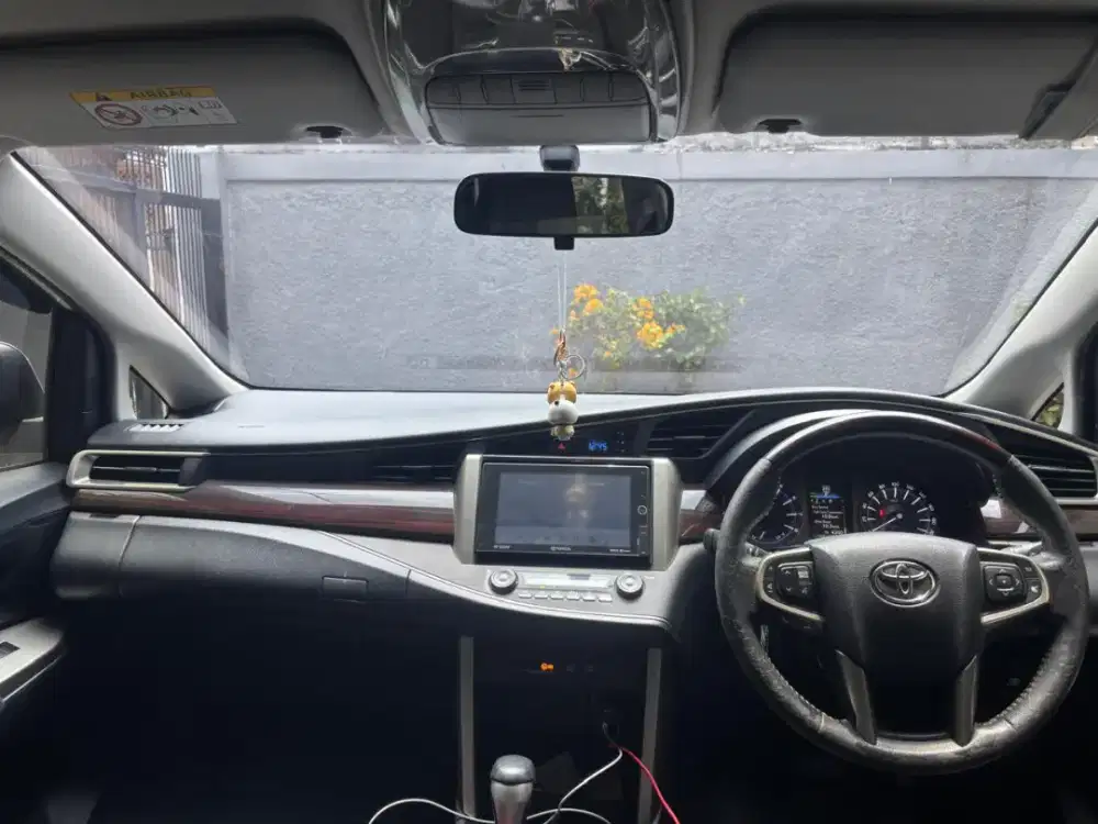 Toyota kijang innova vunturer 2017 metik