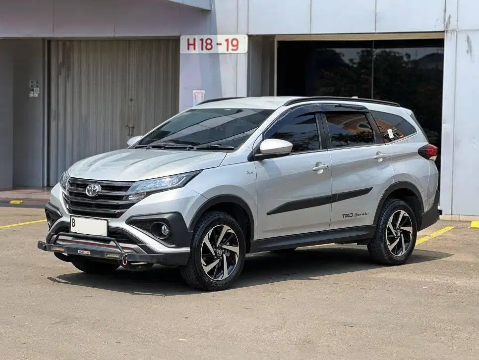 Toyota Rush 1.5 S TRD AT 2021 Silver Metalik Km 40rb Record Siap TT