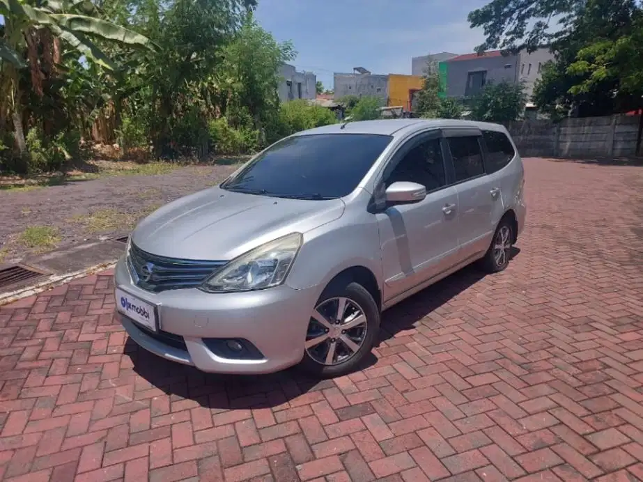 DP MURAH Nissan Grand livina 1.5 XV Facelift Bensin Matic 2017 VR