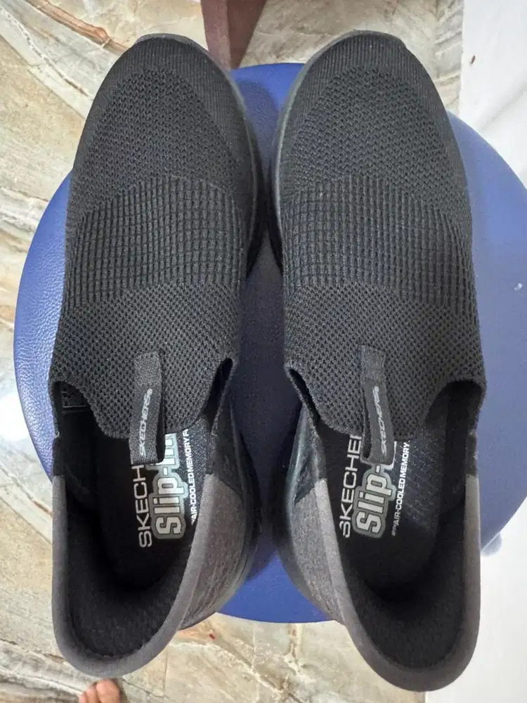 Sepatu wanita sketcher