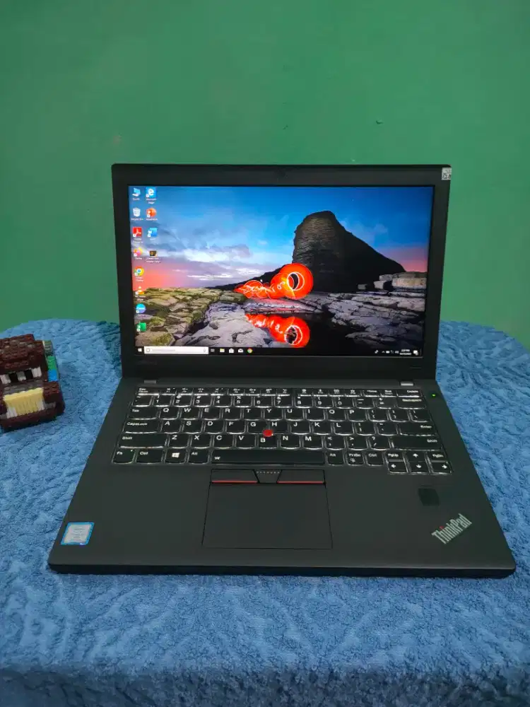 LENOVO THINKPADX270 I5 GEN 7 8GB SSD256Gb KEYBOARD BACKLIGHT LAYAR FHD