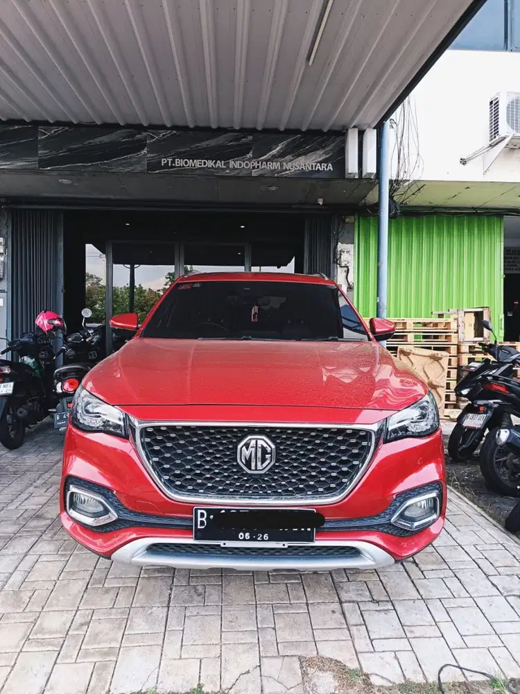 MG HS LUX (AT) 2021