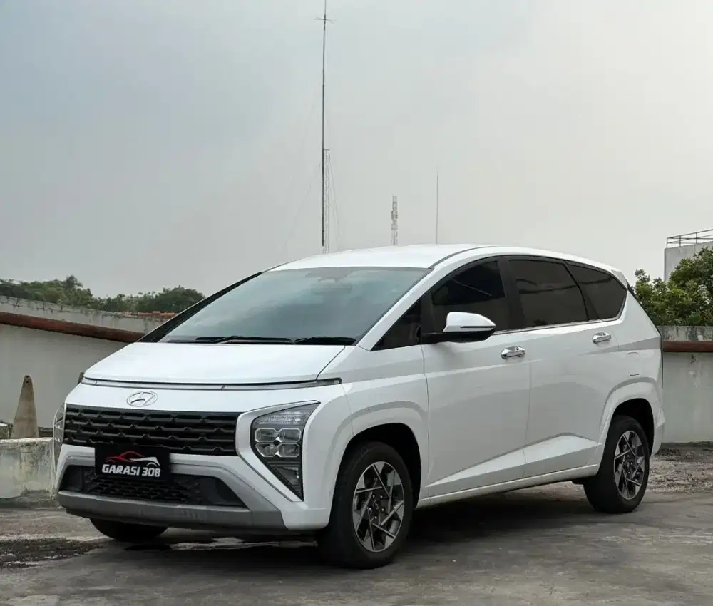 Hyundai Stargazer Prime AT Tahun 2022 Warna Putih KM 22rb Pajak 11-26